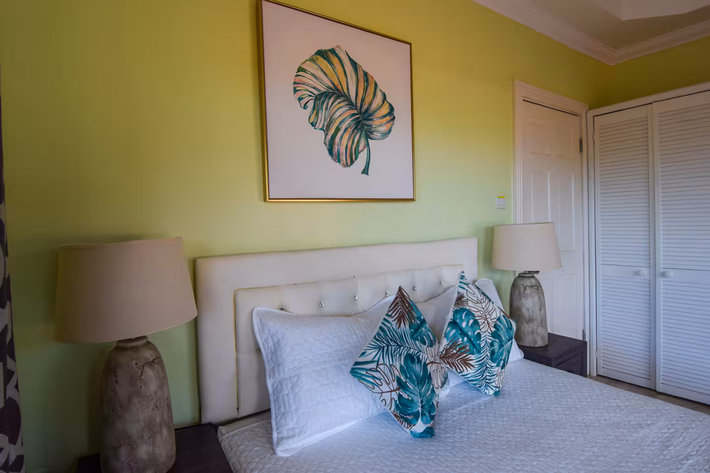 SeaPiton View Apartment